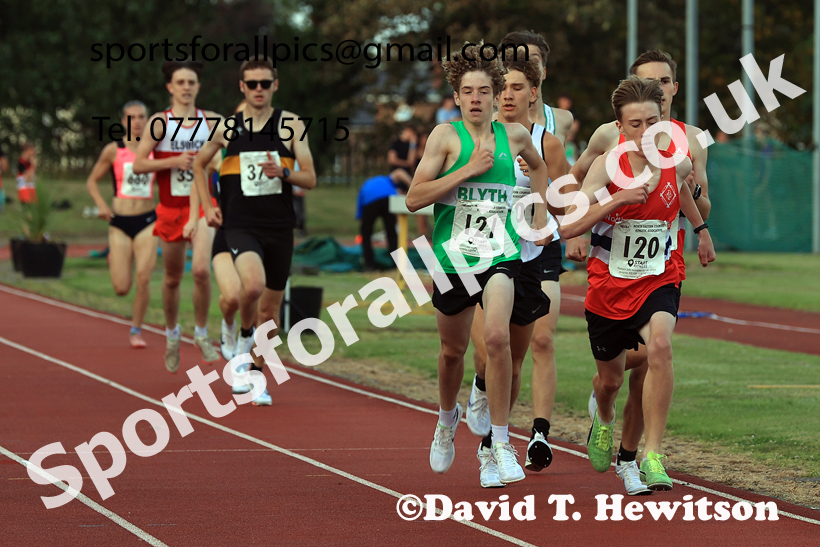 800 metres, 2025 NEGP No 6 Monkton, Wednesday, August 13th.  Photo: David T. Hewitson/Sports for All Pics